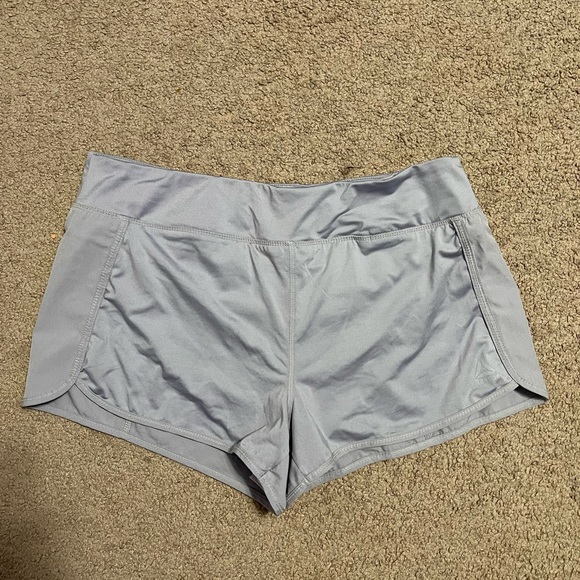 Reebok running shorts - Picture 1 of 3